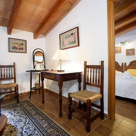 فيلة Sleeps 6 Pool Air Con Wifi بويينسا